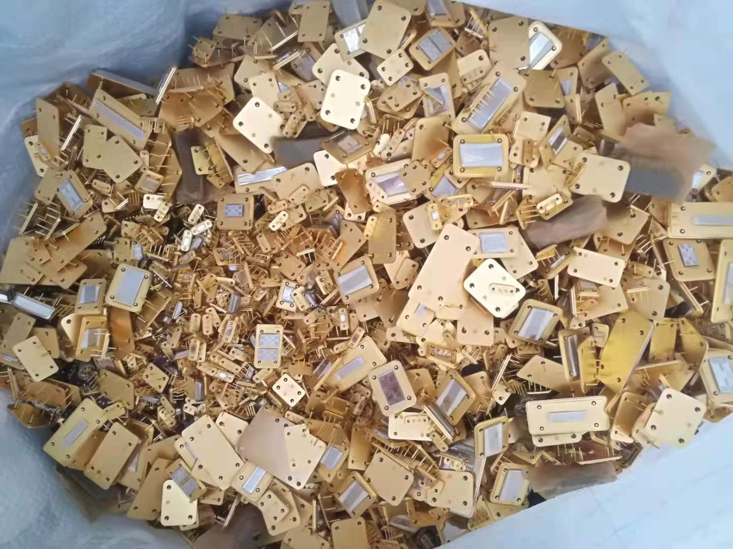 普潤(rùn)貴金屬回收公司：專業(yè)回收鍍金廢料，為環(huán)保助力